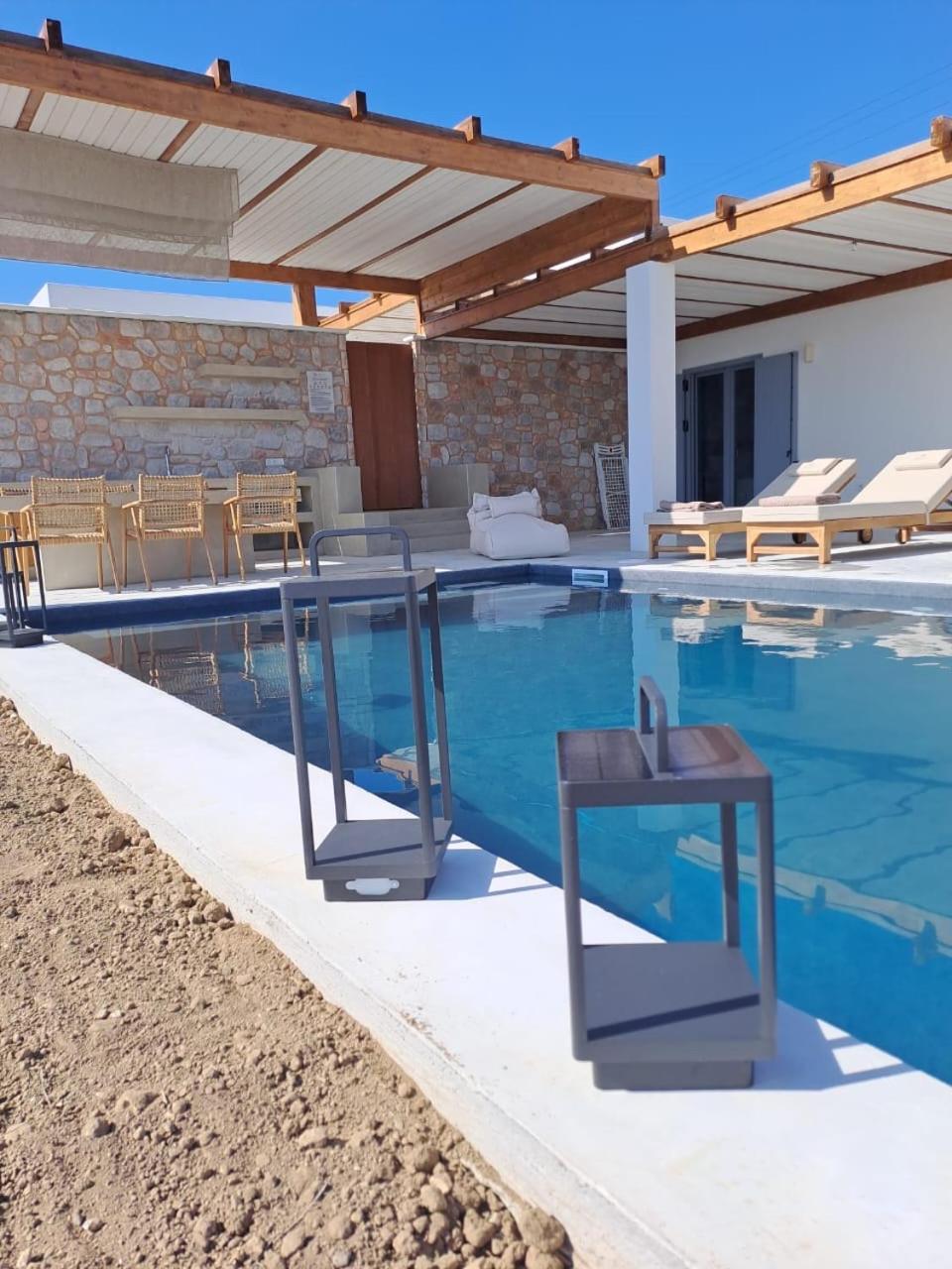 Adriana Luxury Villas Adamantas  ภายนอก รูปภาพ