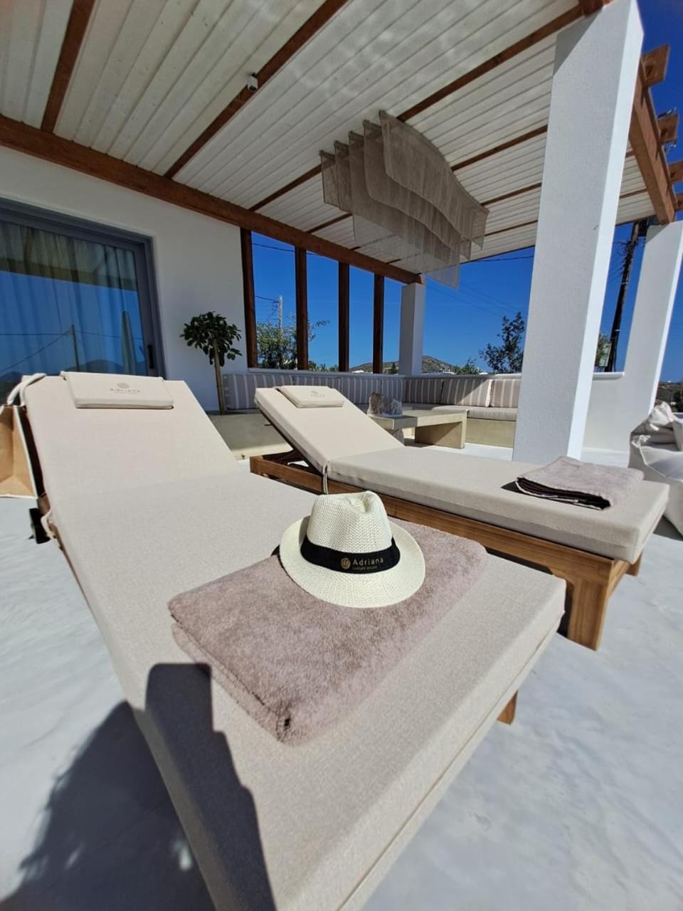 Adriana Luxury Villas Adamantas  ภายนอก รูปภาพ