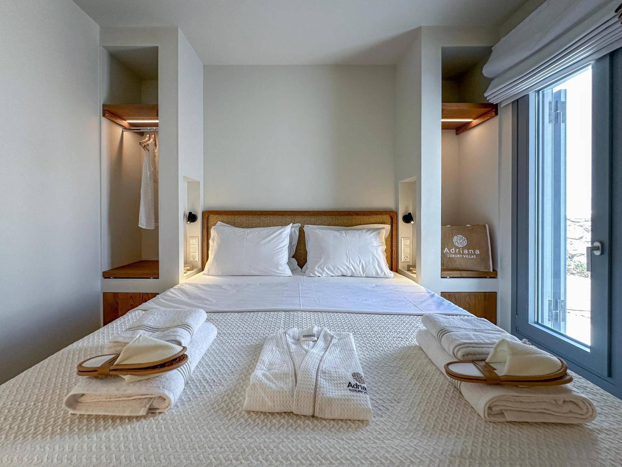 Adriana Luxury Villas Adamantas  ภายนอก รูปภาพ